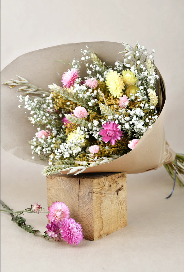 Bouquet de fleurs séchées, Bouquet Suzanne de fleurs séchées, printanier,